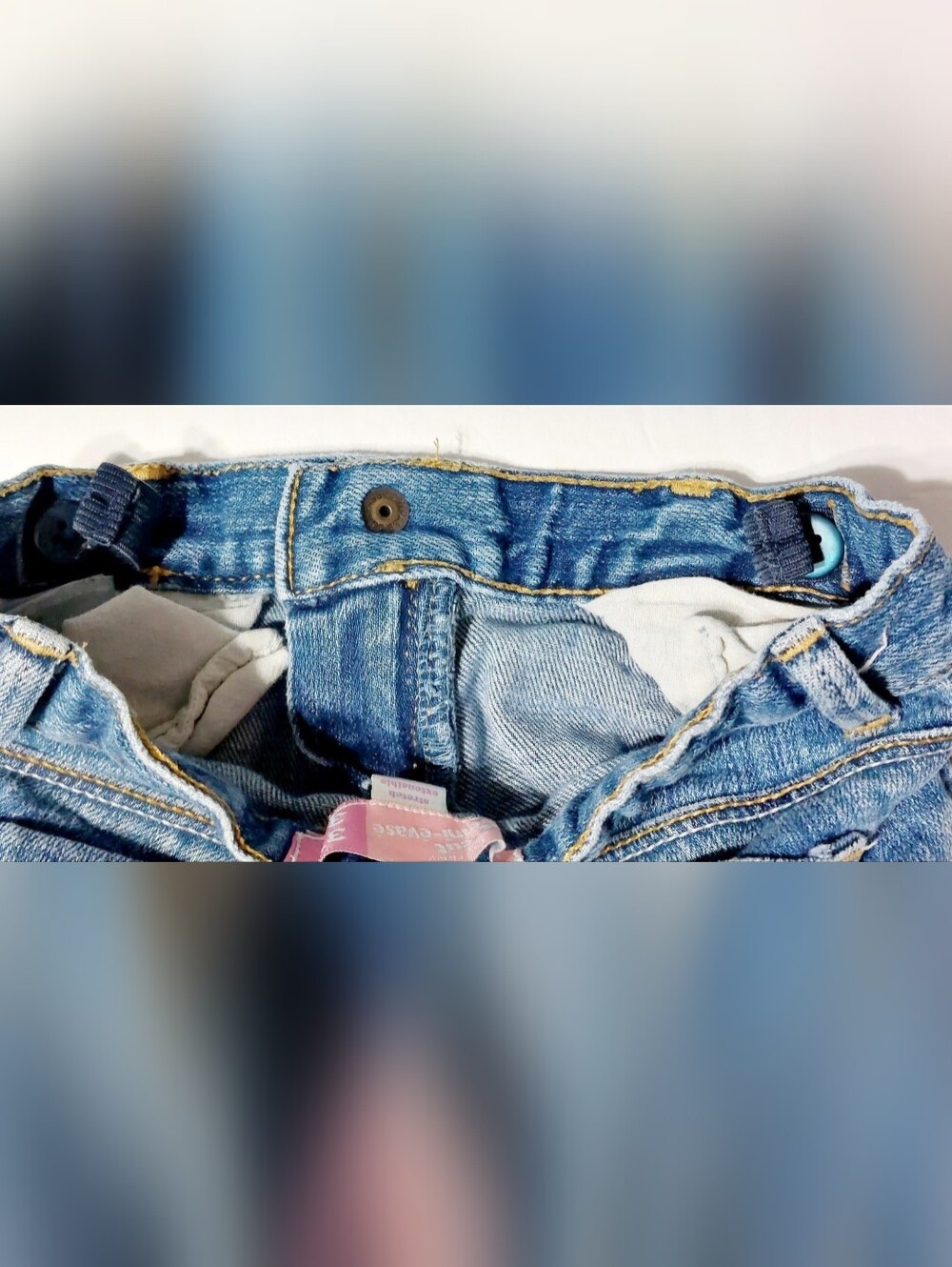 Girls Size 3T Bootcut Stretch Blue Jeans Adjustable Waist Embroidered Pockets - Picture 7 of 7